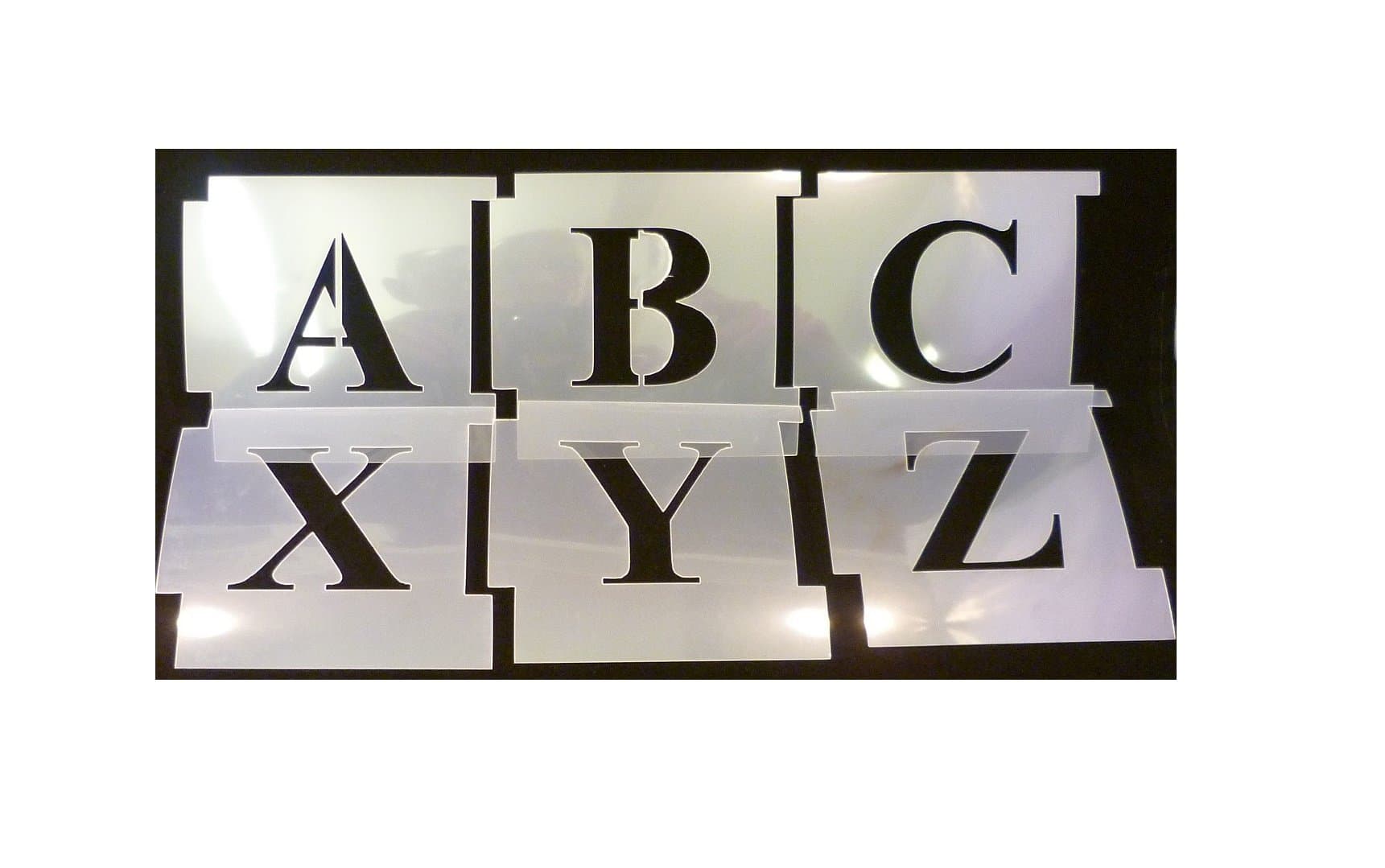 25mm Professional Interlocking Stencil Kit. Times New Roman, Upper Case. Made from 125micron Mylar Polyester. Alphabet-Schablone. Alphabet-Vorlage