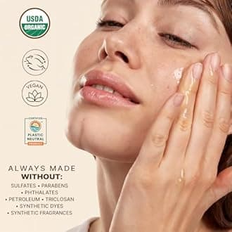 Organic Face Oil - Anti Aging Moringa Leaf Organic Jojoba Oil, Dark Spot Corrector Face Oils and Serums for Face Care, Face Moisturizer Anti Aging, Brightening Oil for Face (1 Bottle)