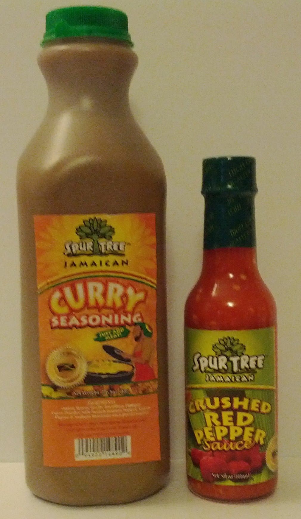Spur Tree Jamaican Curry Medium + Crushed Red Pepper Sauce Pack