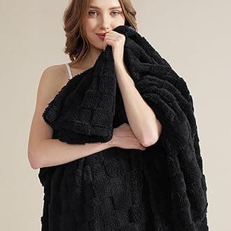 Bedsure GentleSoft King Size Blanket for Bed - Super Soft Cozy Blankets for Kids Girls, Large Fuzzy Fleece Throw for Bedroom Decor, Black,108x90 Inches