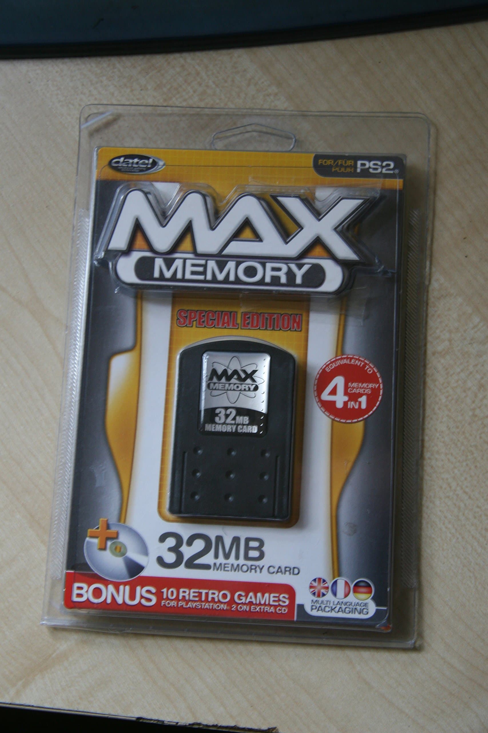 Max Memory 32mb Inc 10 Classic Retro Games (PS2)