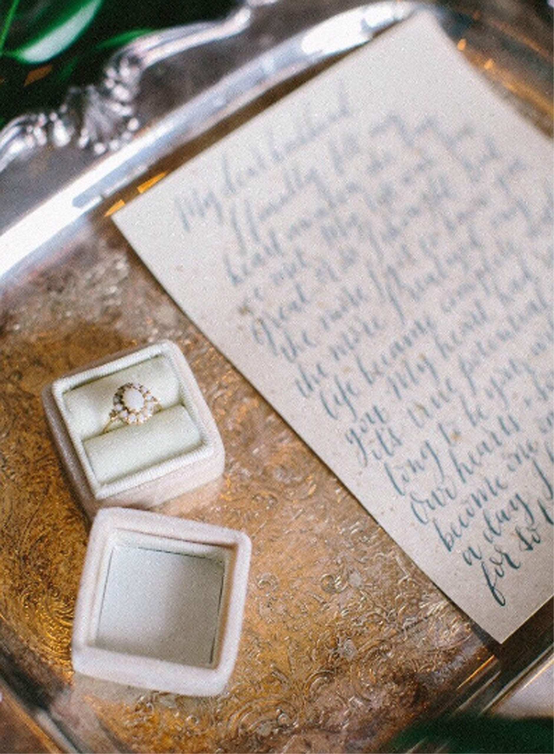 Ring Box in Buttercream Vintage Style